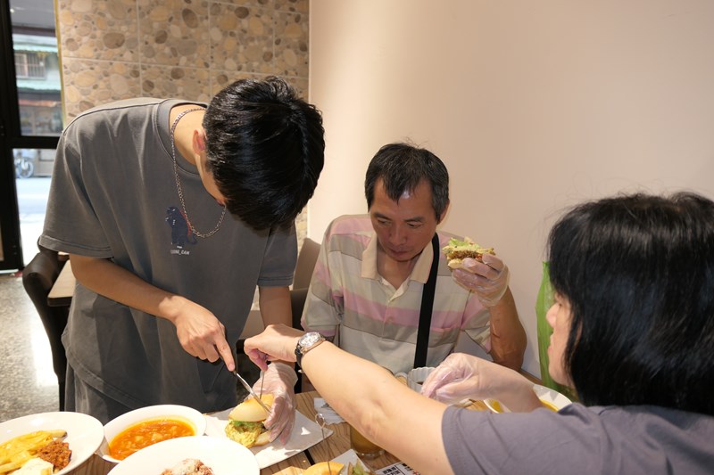 試用